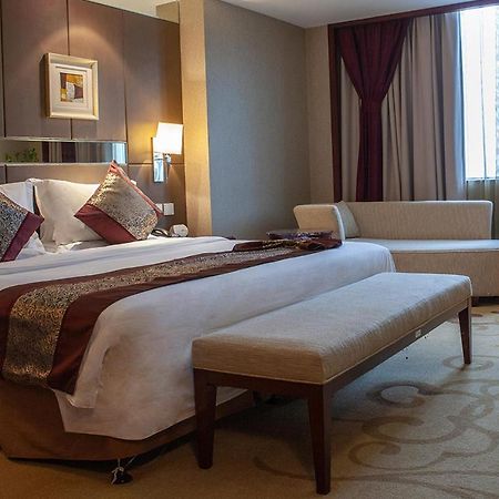 Vision Hotel Beijing Bagian luar foto